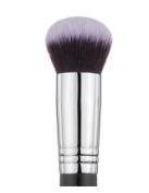 kabuki brush 1