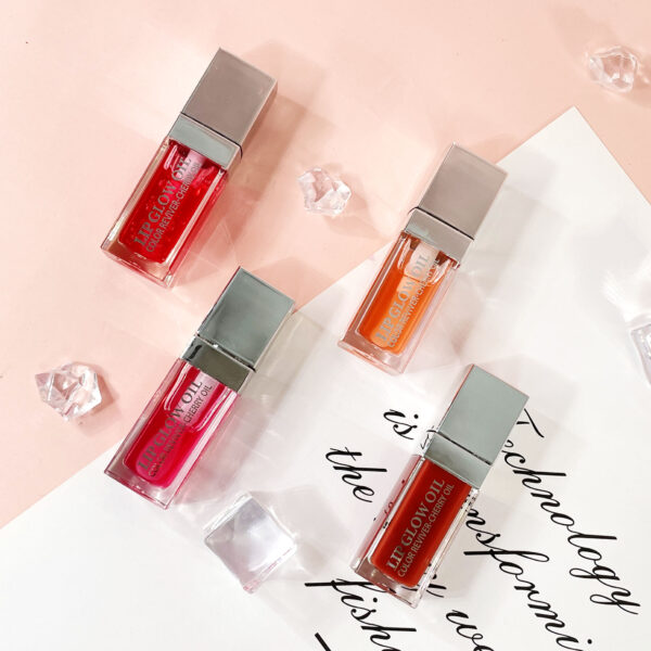 4 color nourishing and hydrating lip glow oil